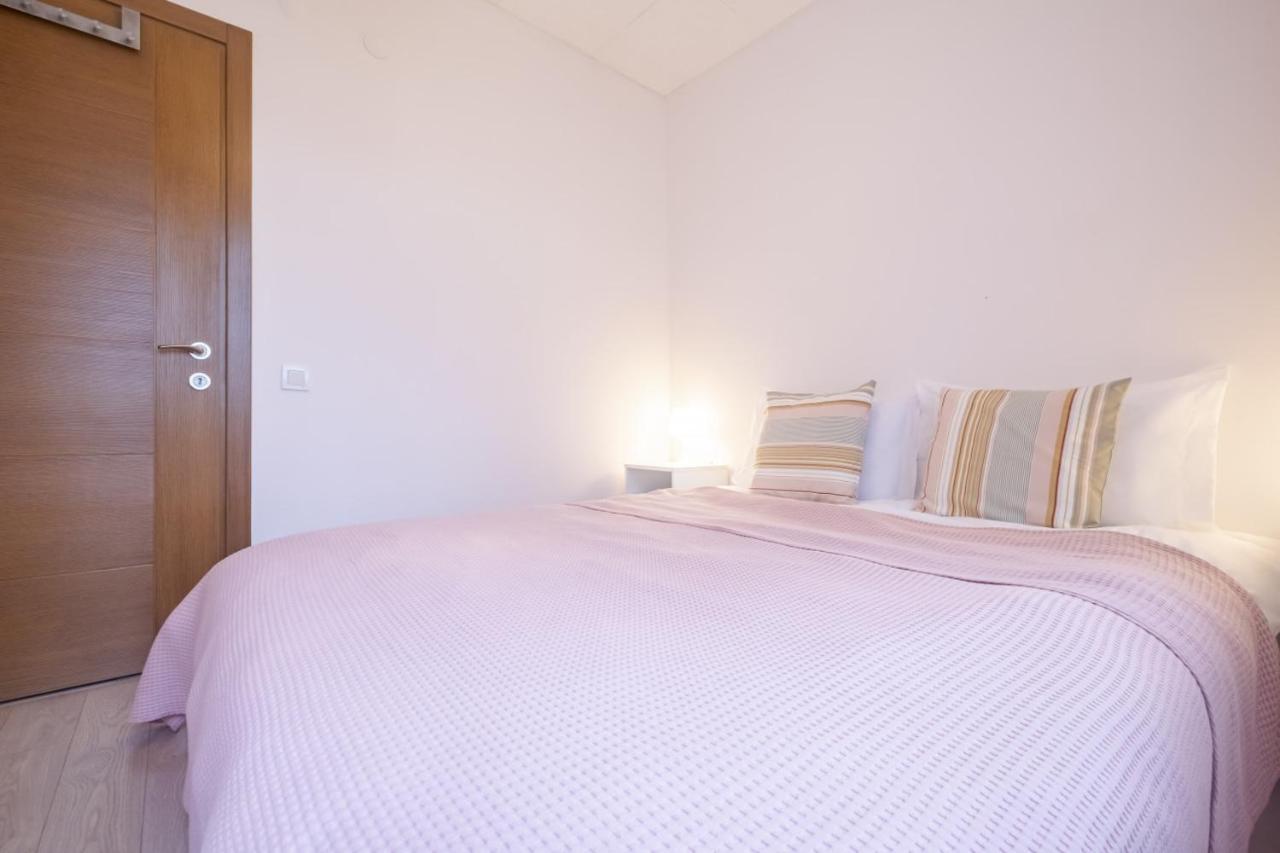 Flat With Balcony Near Bull Statue In Kadikoy Apartment อิสตันบูล ภายนอก รูปภาพ